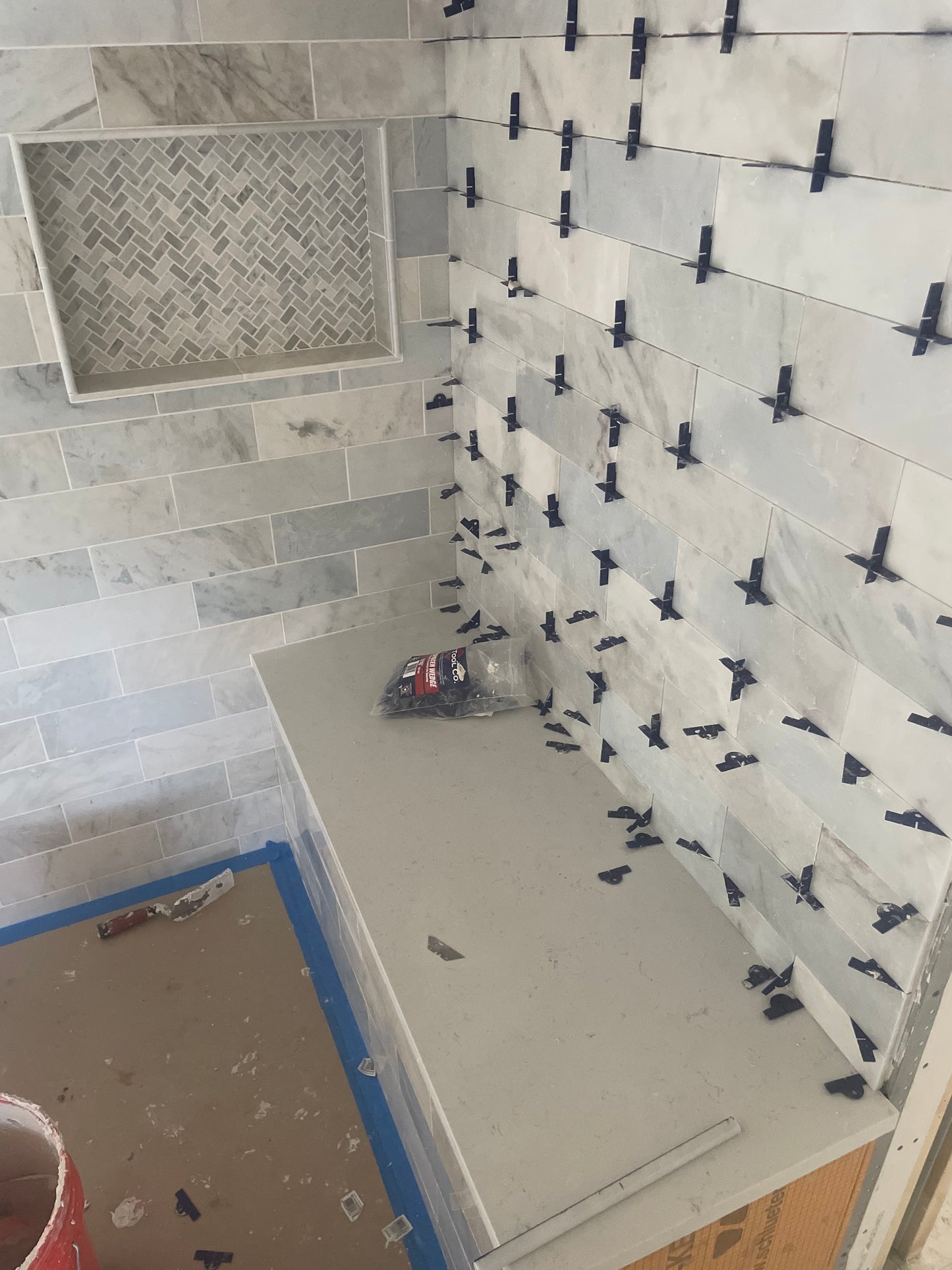 1/16" Tile Spacer Wedge 250 ct.
